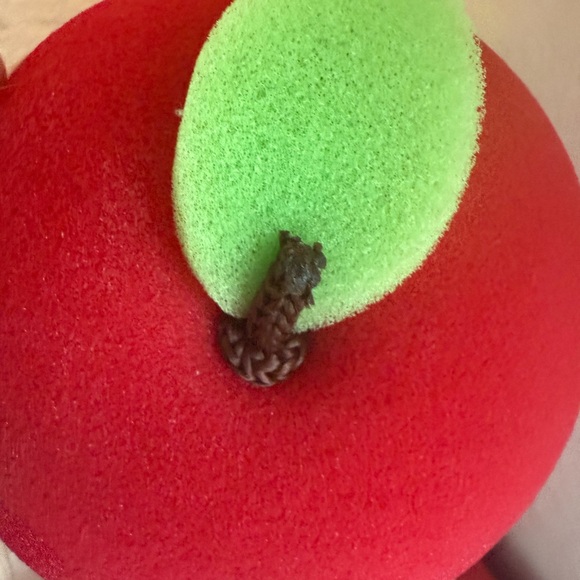 The Wizard of Oz at Sphere Authentic Falling Apple - Picture 4 of 8